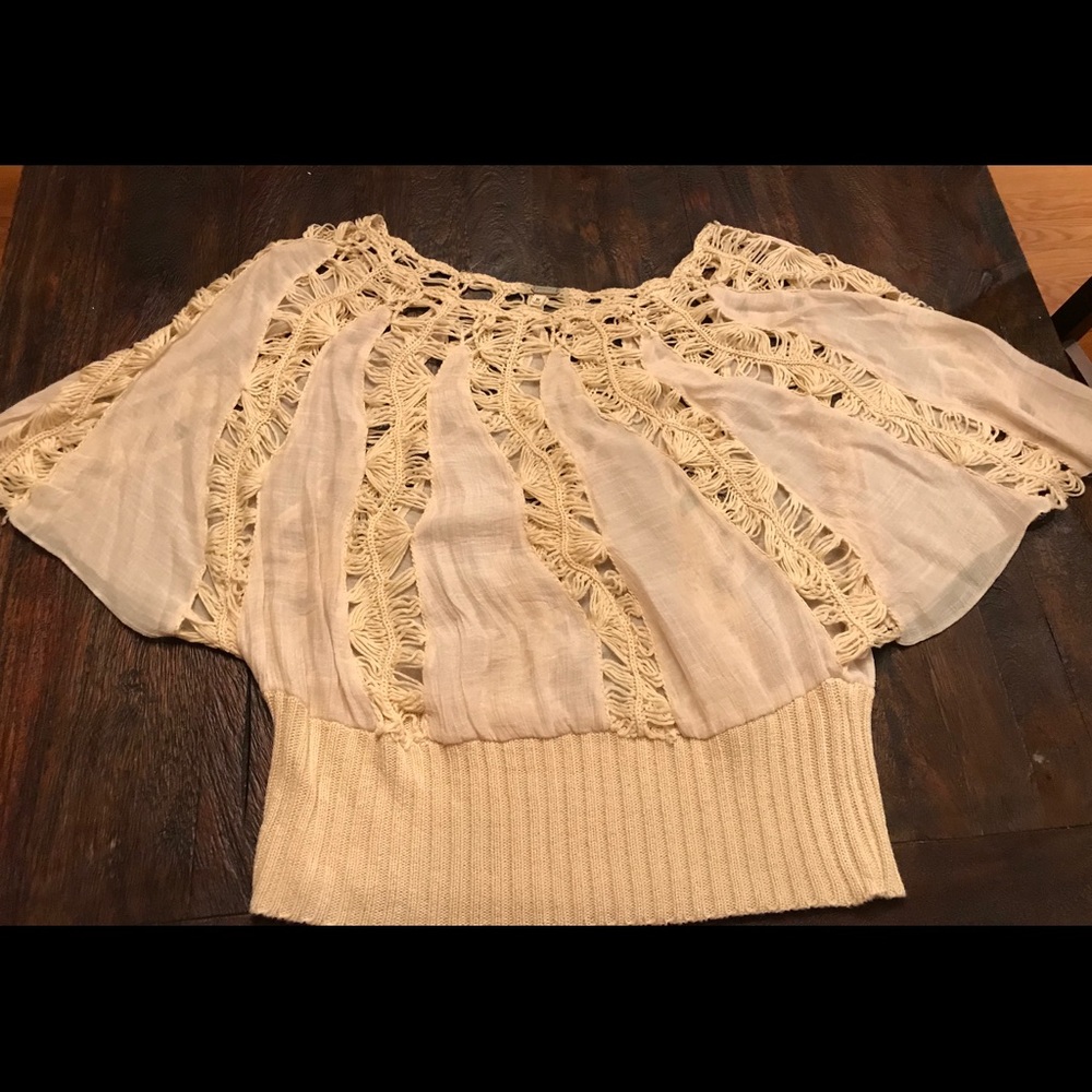 Gimmicks by BKE Cream Top